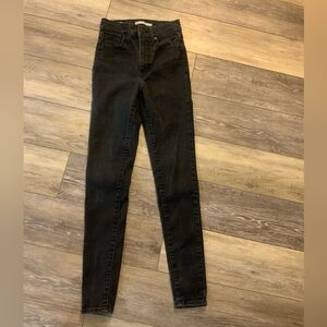 Levi's Women's High Rise Jeans - Black